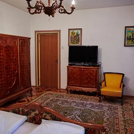 Kormos Oda ve Kahvaltı Bradut